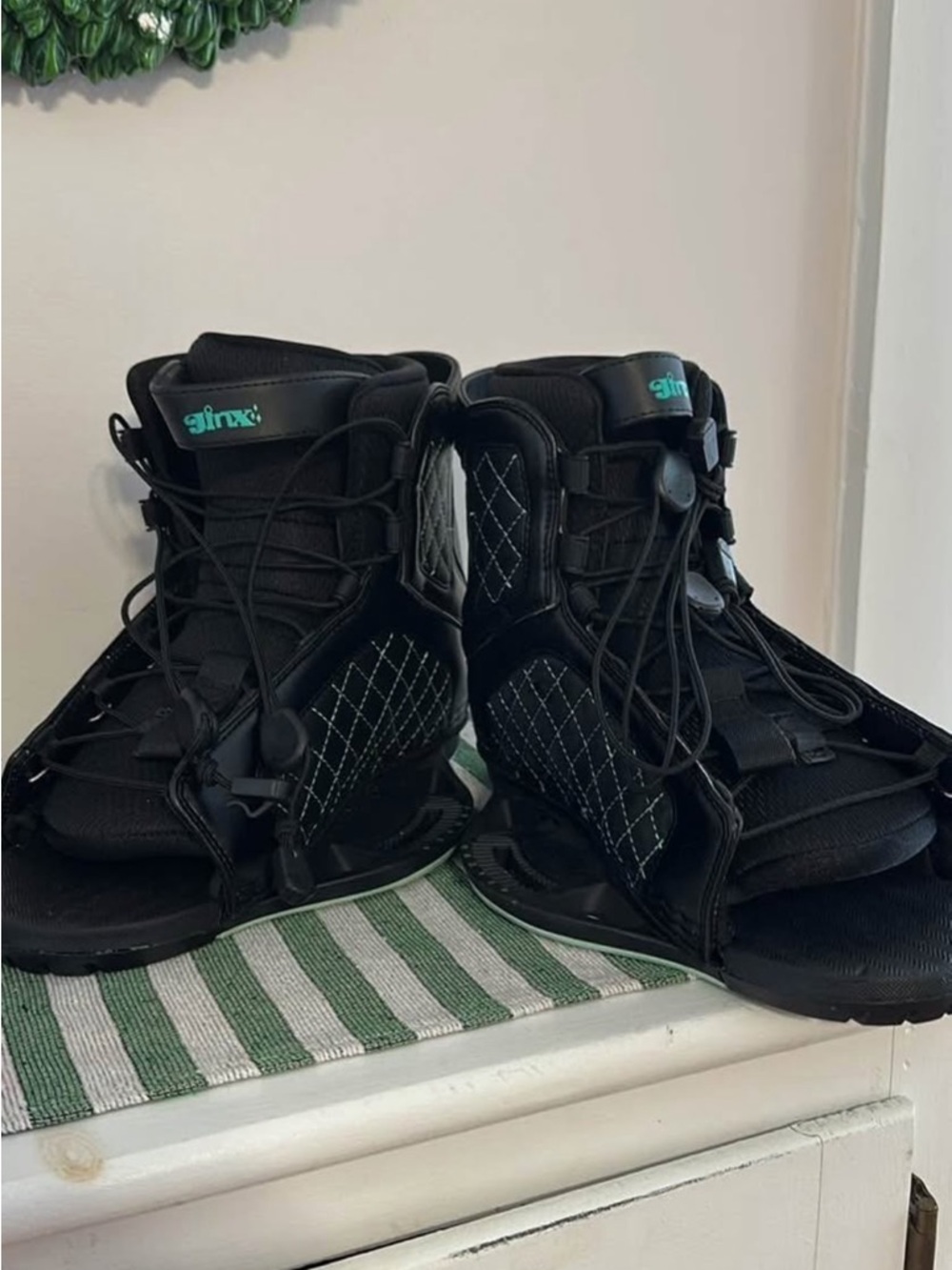 Hyperlite Jinx Wakeboard boots size 8.5